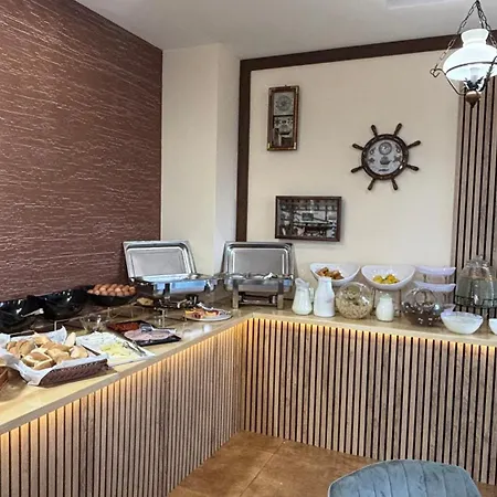 Sea Vista Hotel 3*